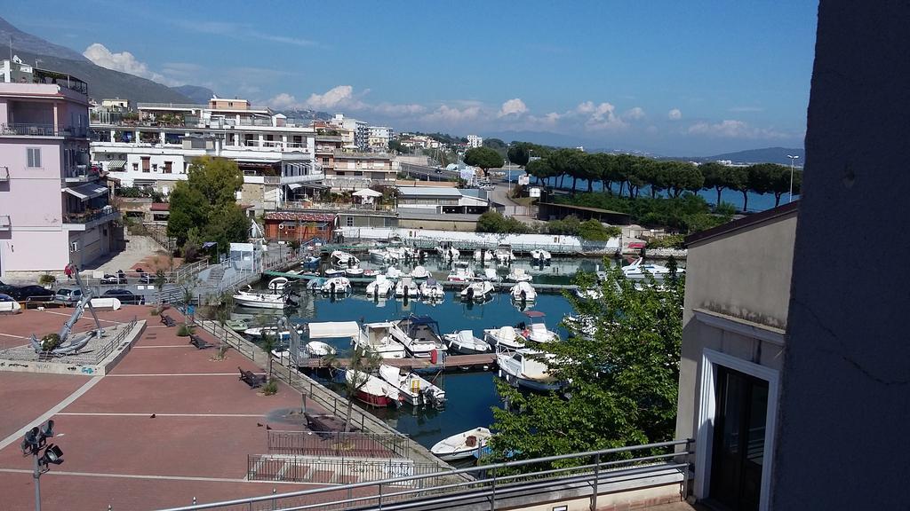 Casa Vacanze Torre Di Mola Формия Экстерьер фото